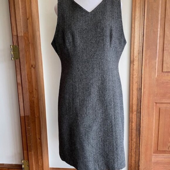L. L. BEAN Sheath V Neck Herringbone Wool Dress Vintage - Picture 1 of 15